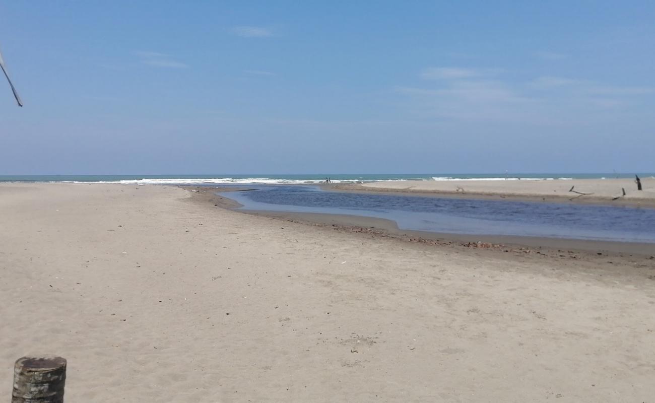 Photo de Playa "Paraiso" avec sable beige de surface