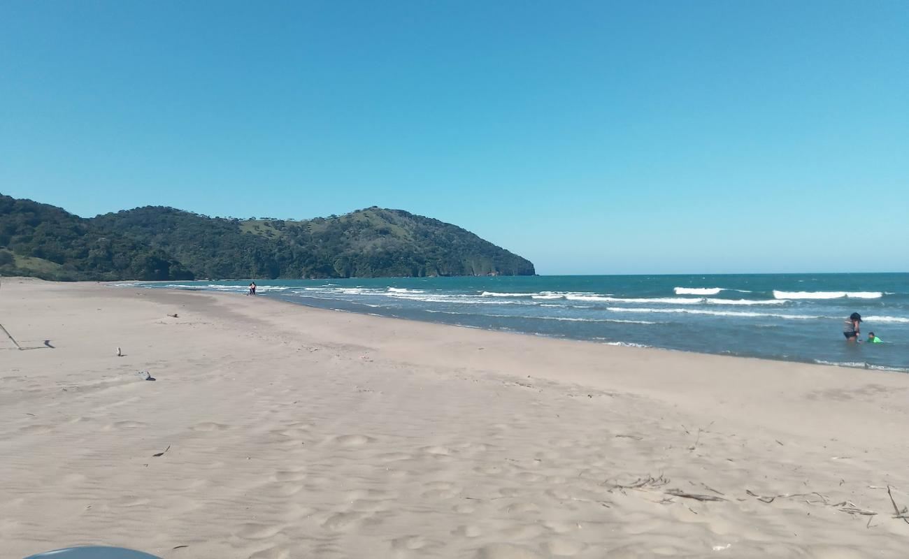 Photo de Playa Fantasma avec sable beige de surface