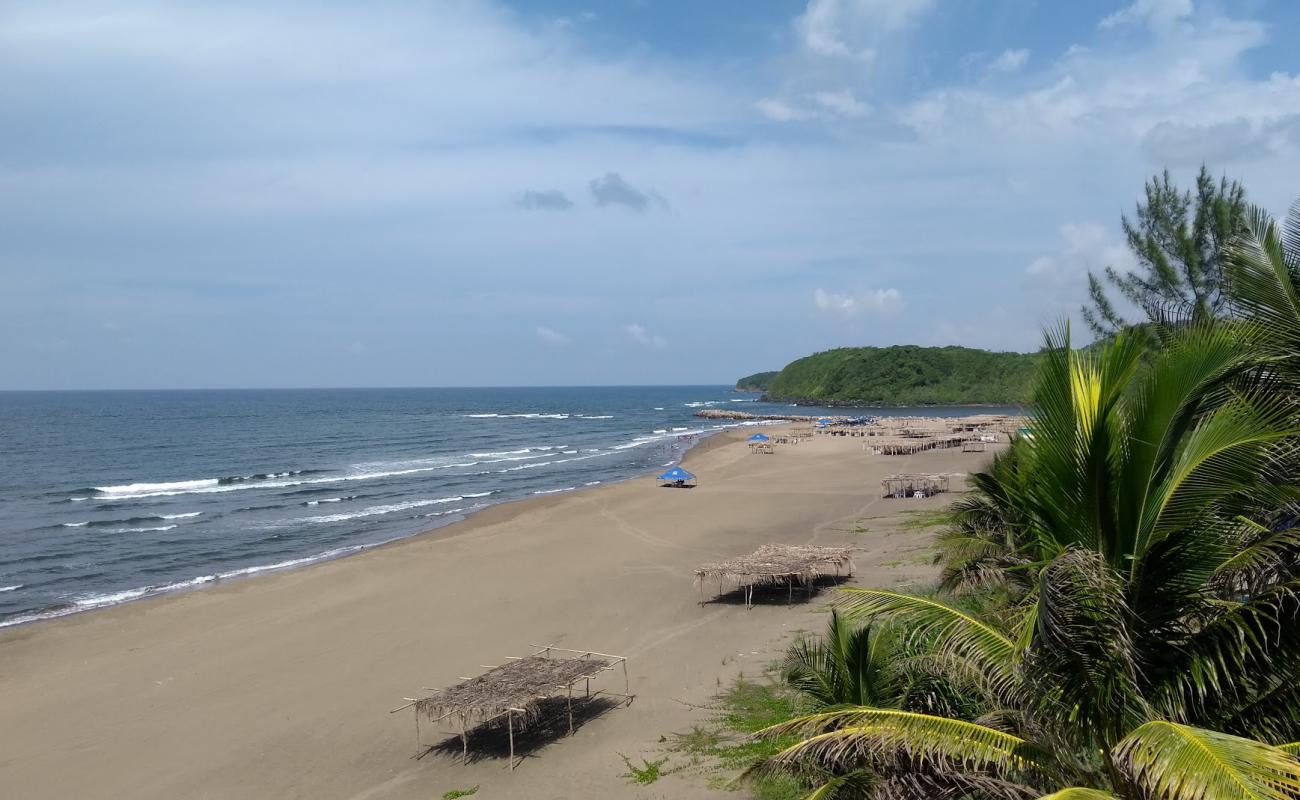 Photo de Playa de la barra avec sable beige de surface
