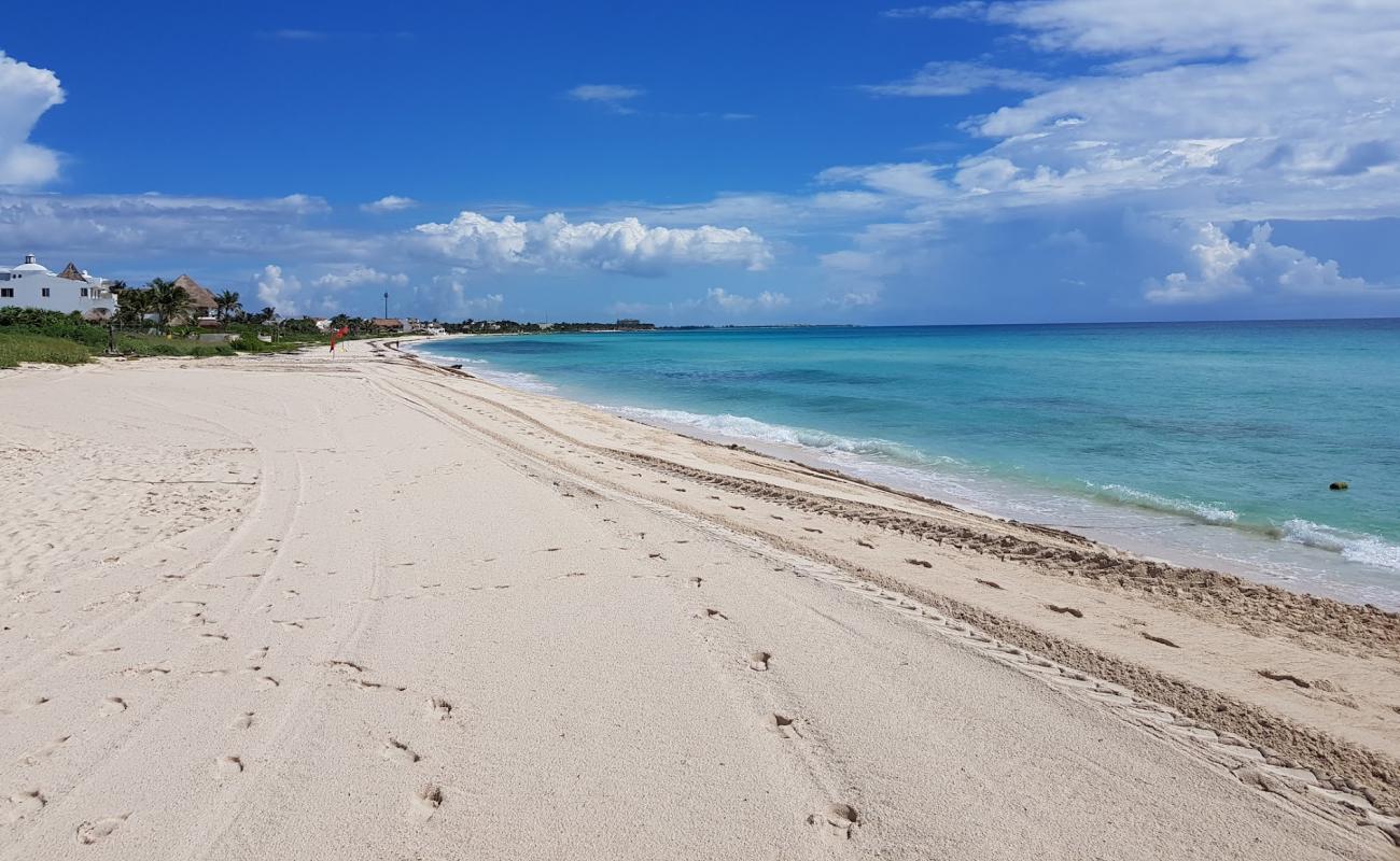 Photo de Playa del Secreto avec sable beige fin de surface