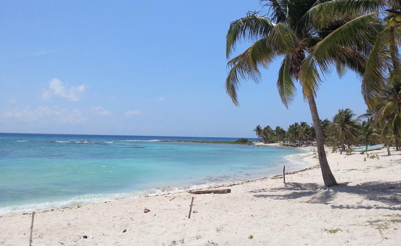 Photo de Paamul beach avec sable lumineux de surface