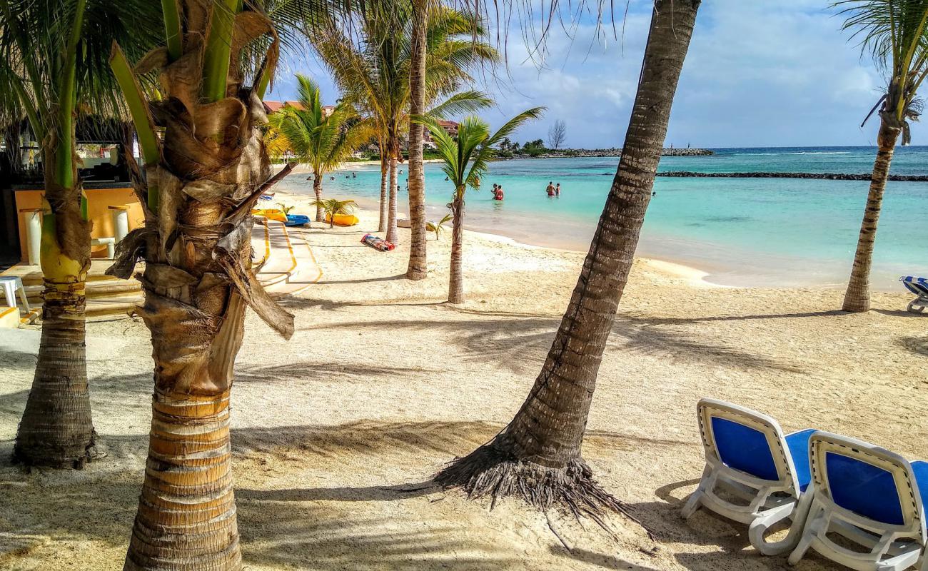 Photo de Puerto Aventuras beach avec sable lumineux de surface