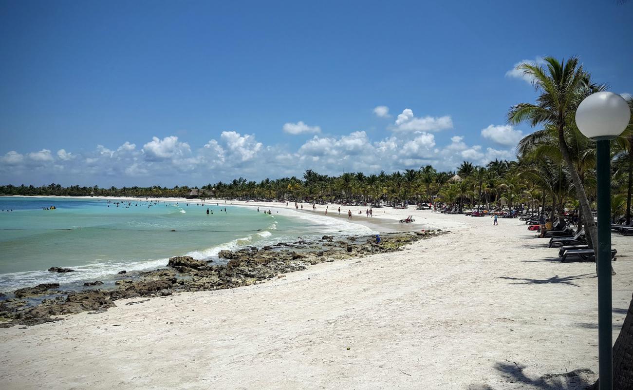 Photo de Riviera Maya beach avec sable lumineux de surface