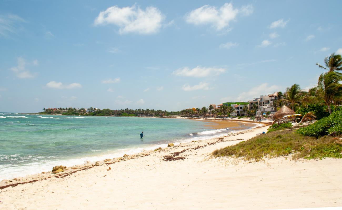 Photo de Playa Caribe avec sable beige de surface