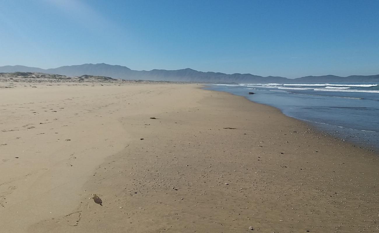 Photo de Playa Guarnicion Militar avec sable fin et lumineux de surface