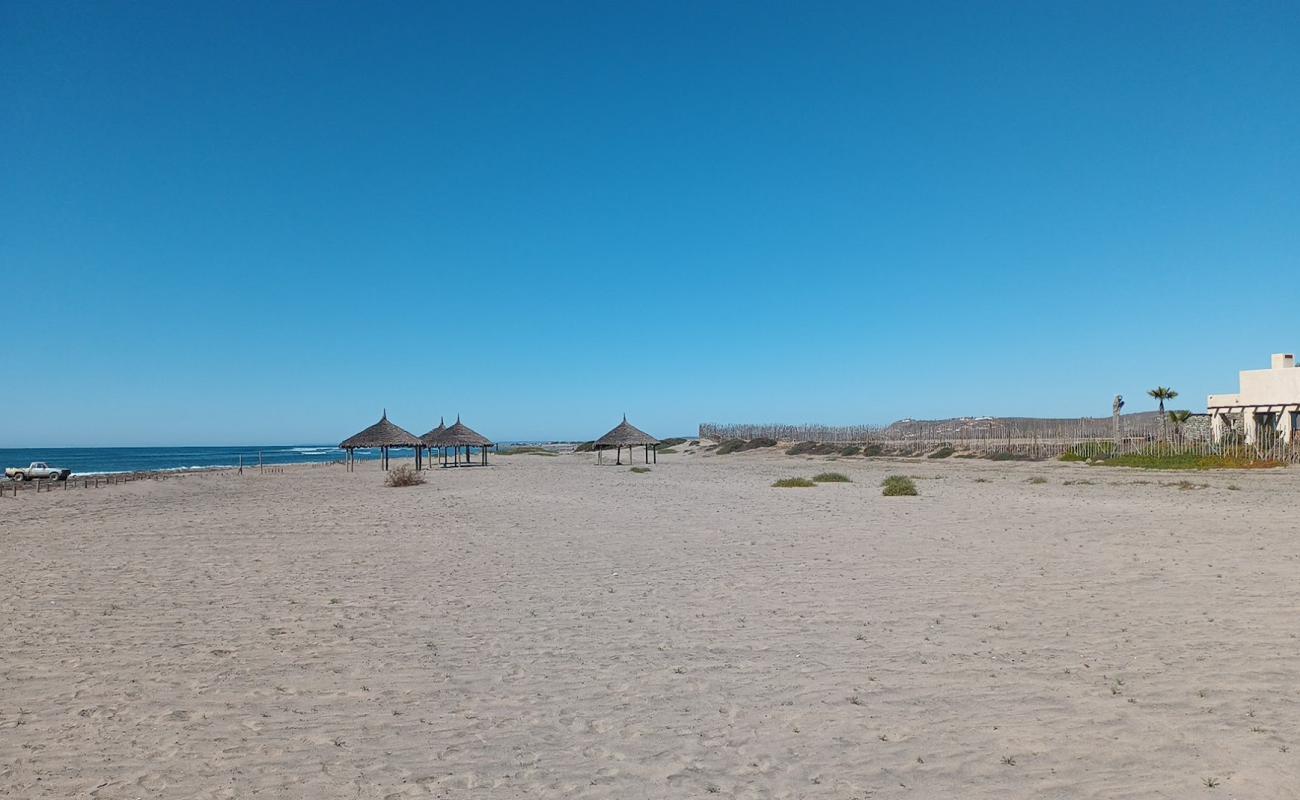 Photo de Playa San Ramon avec sable beige de surface