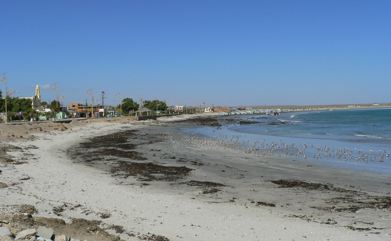 Photo de Punta Abreojos Beach avec sable brun & rochers de surface