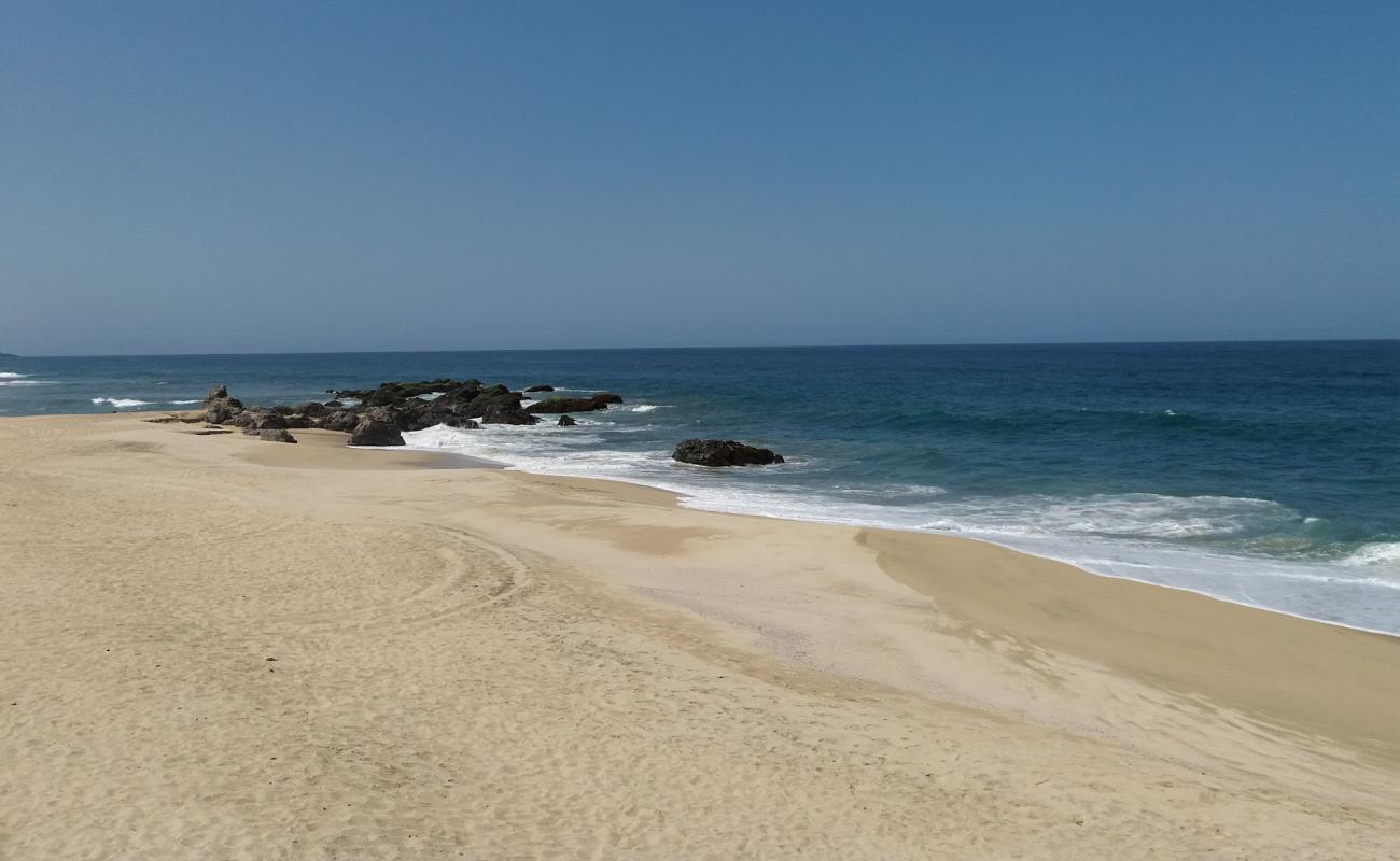 Photo de Secret Rocks beach avec sable fin et lumineux de surface