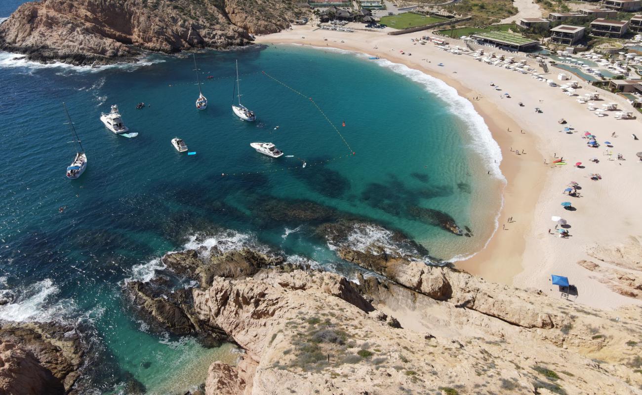 Photo de Playa Santa Maria avec sable lumineux de surface