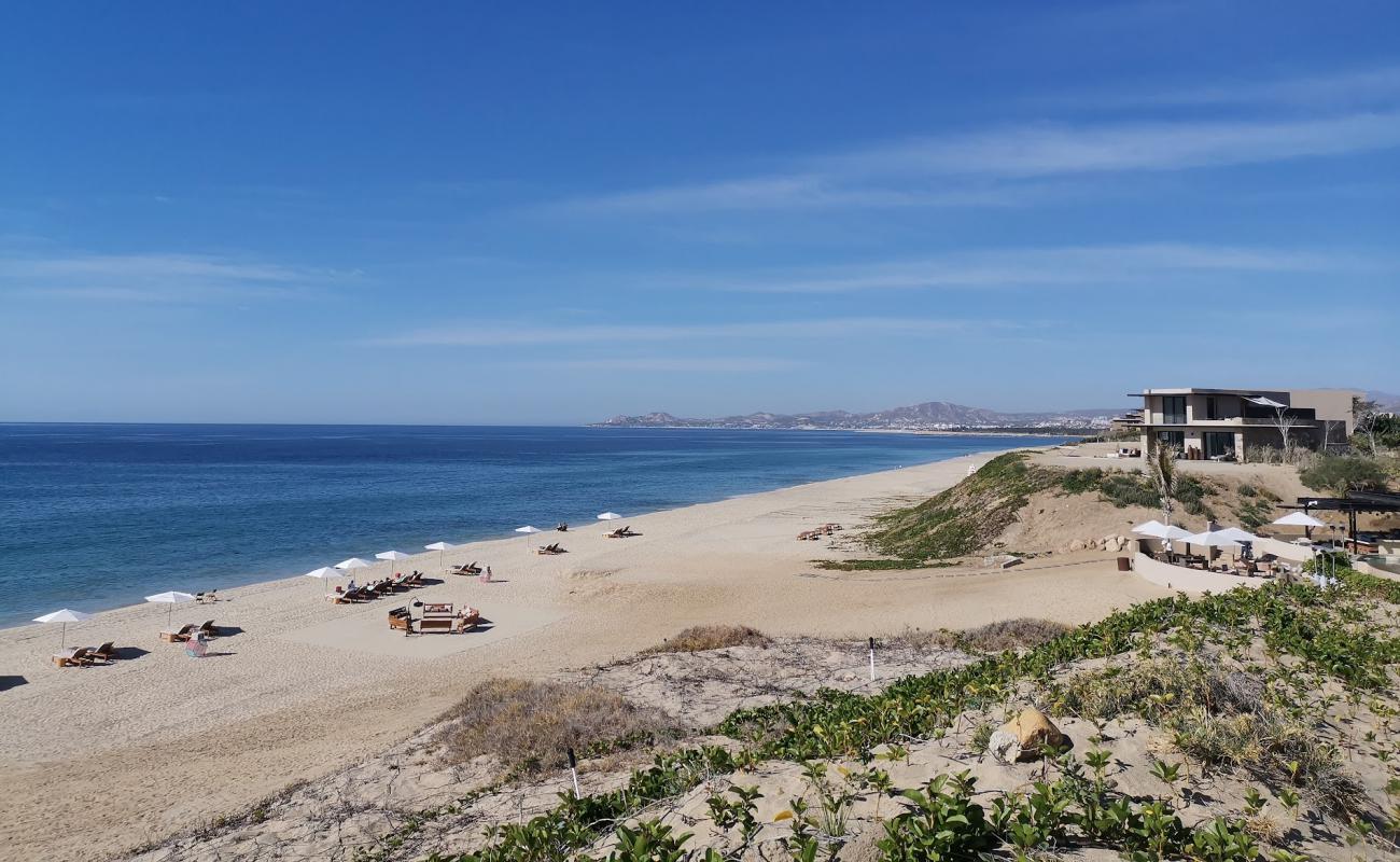 Photo de El Ranchito Beach avec sable beige de surface