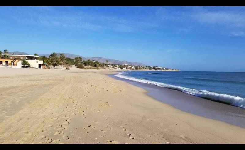 Photo de Playa La Ventana avec sable fin et lumineux de surface