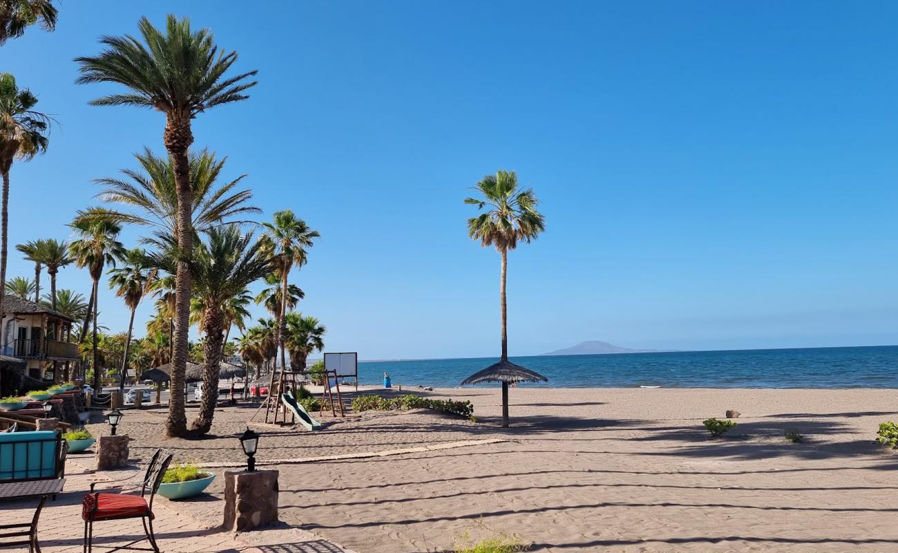 Photo de Playa Oasis avec sable gris de surface