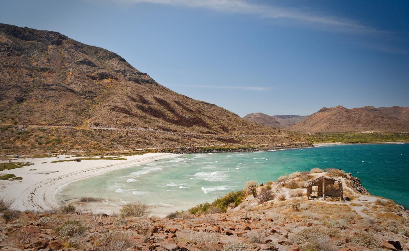 Photo de Playa Armenta avec sable lumineux de surface