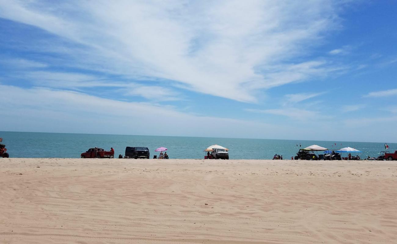 Photo de Playa El Machorro avec sable lumineux de surface