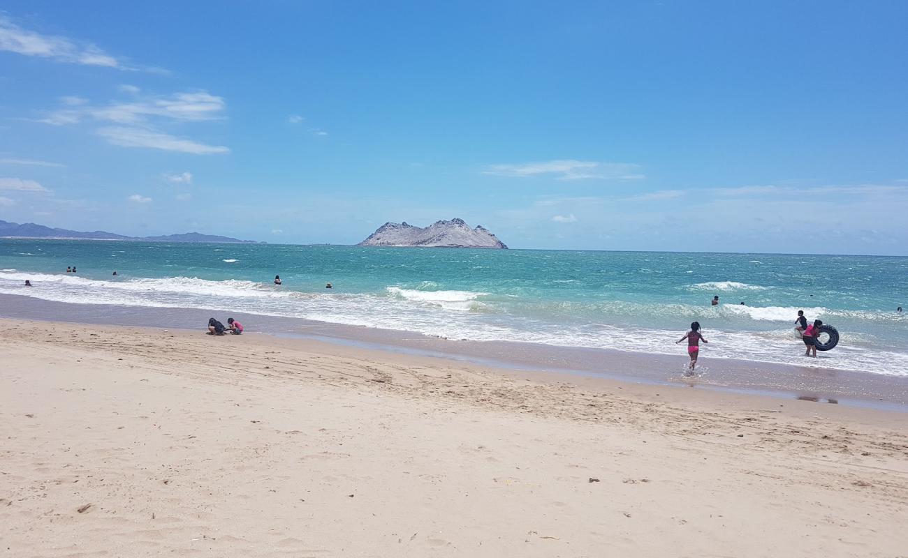 Photo de Bahia de Kino avec sable beige de surface