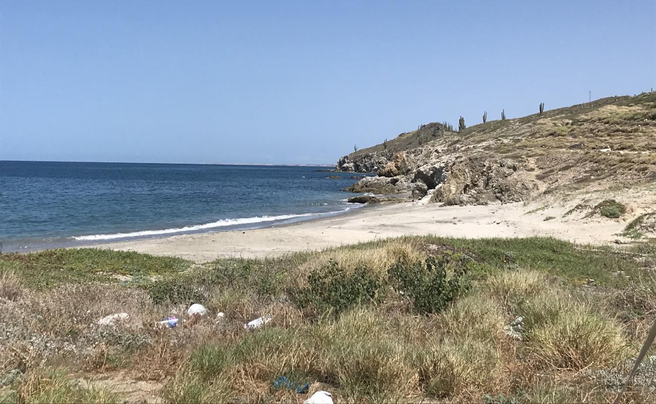 Photo de Playa Santa Rosa avec sable gris de surface