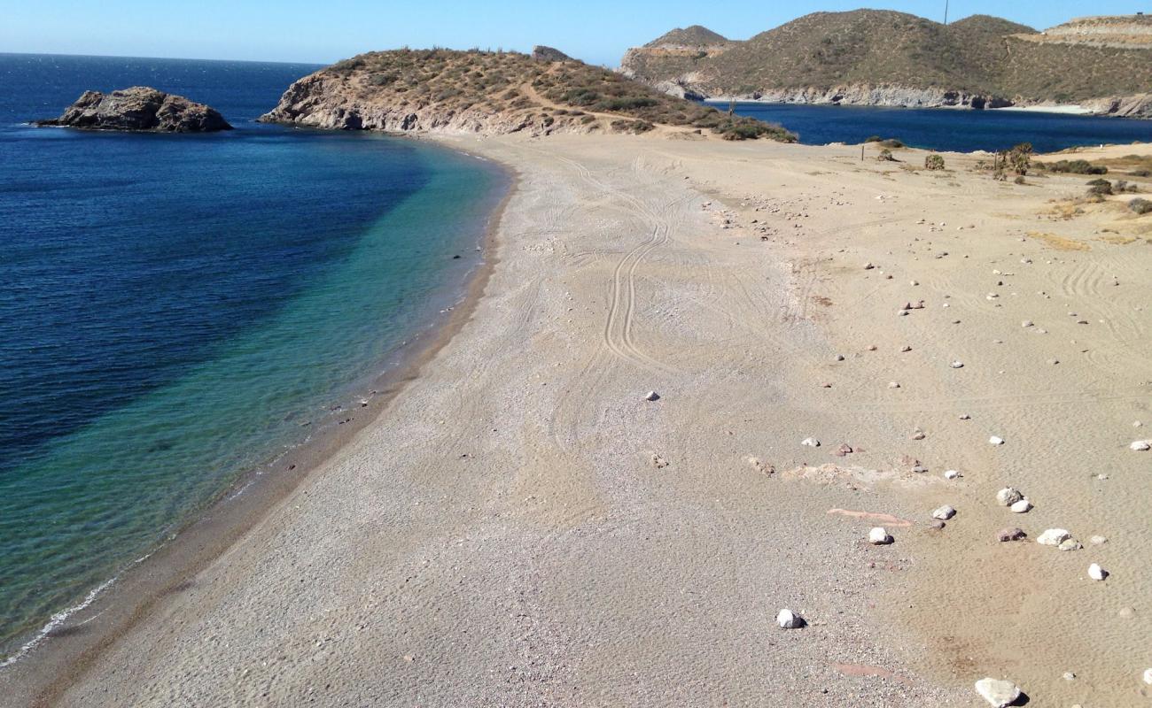 Photo de Piedras Pintas beach avec caillou fin clair de surface