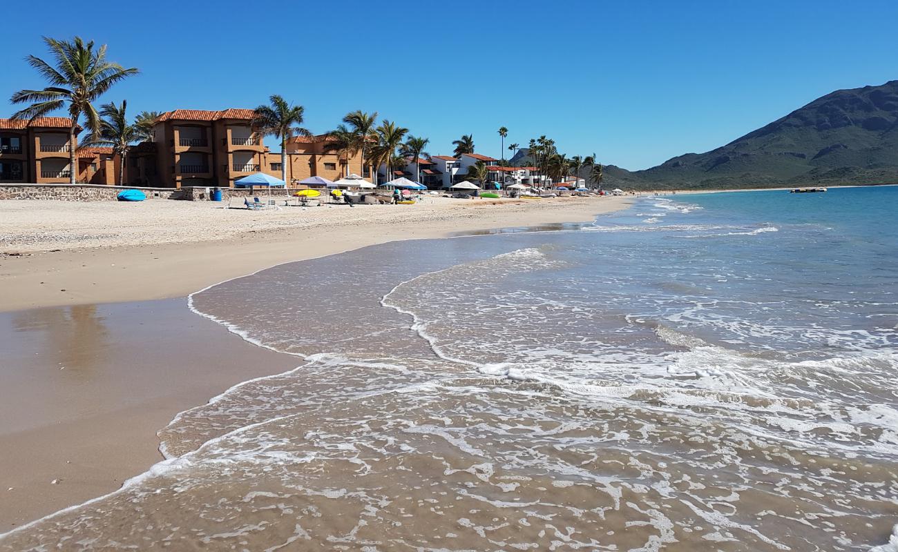 Photo de Playa San Carlos avec sable lumineux de surface