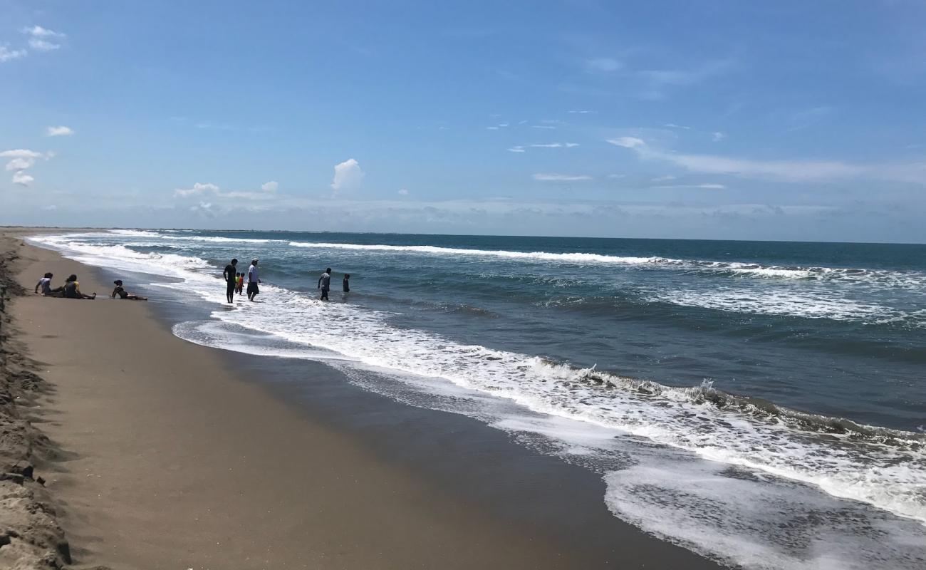 Photo de El Tambor beach avec sable lumineux de surface