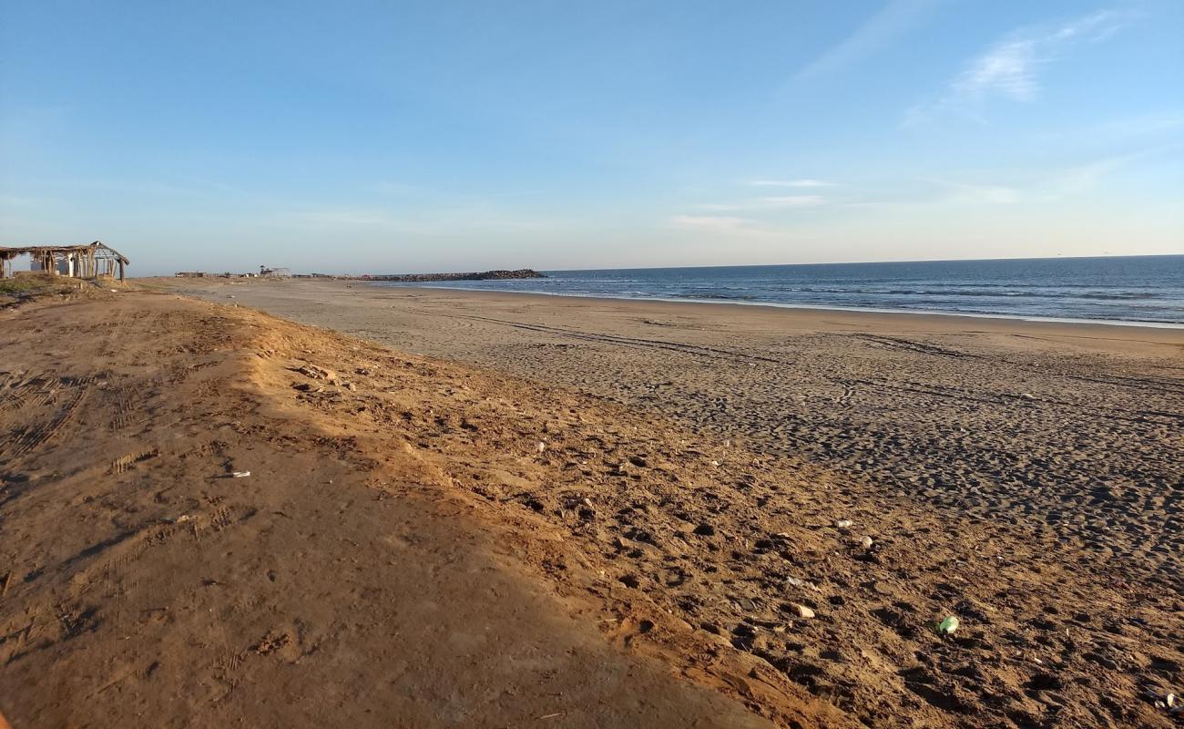 Photo de Ponce beach avec sable lumineux de surface