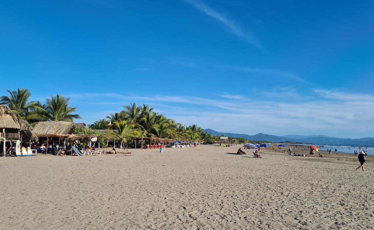 Photo de El Borrego beach avec sable beige fin de surface