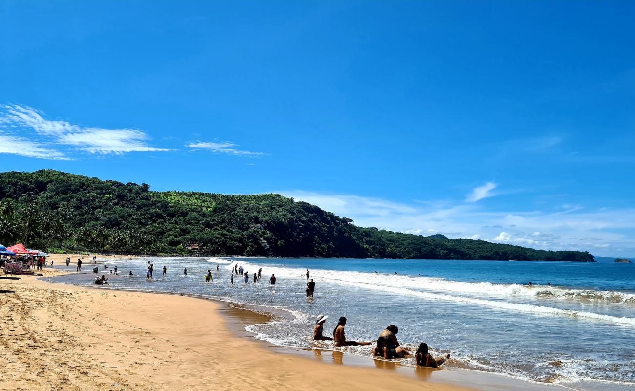 Photo de Playa Chacala avec sable lumineux de surface