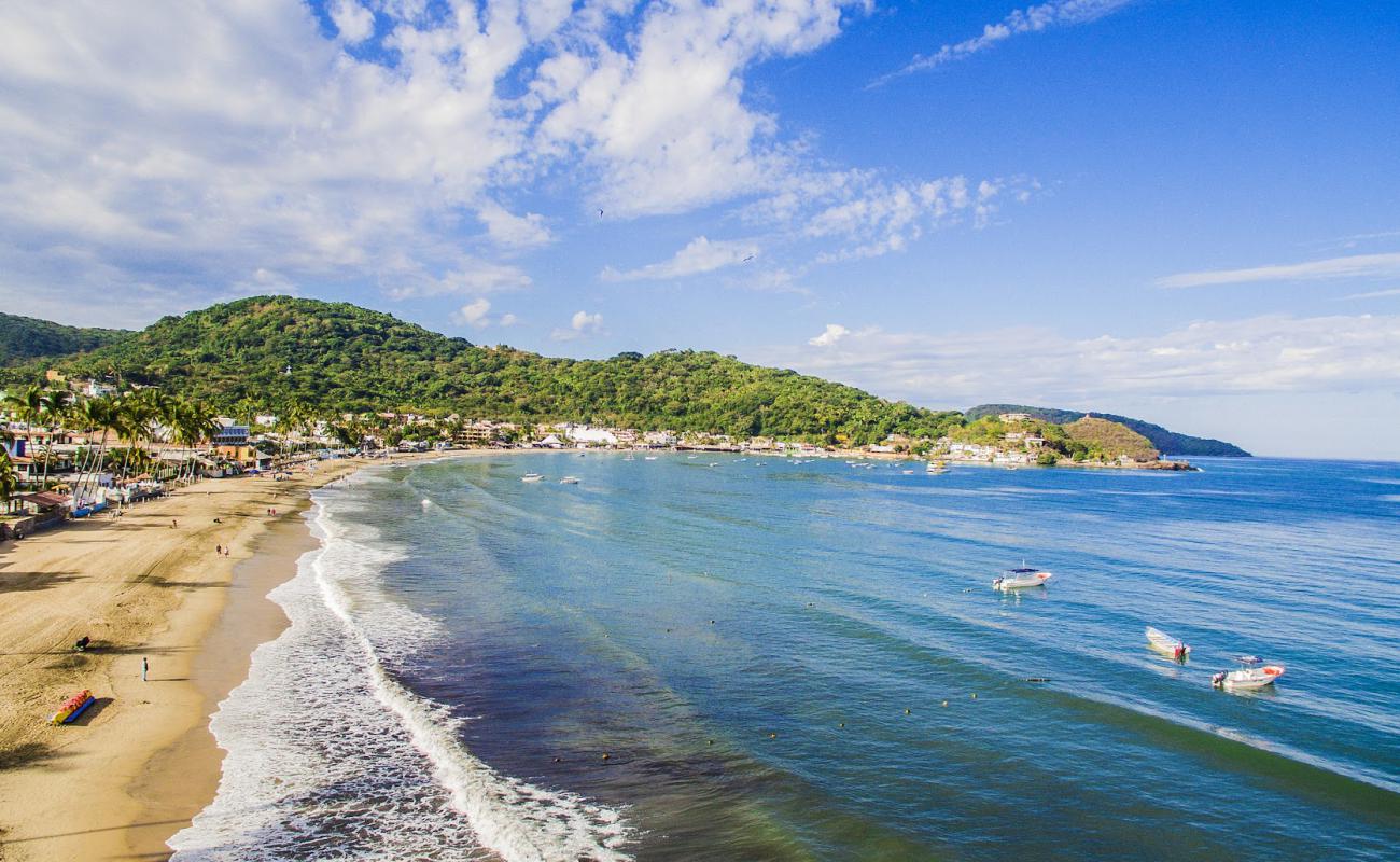 Photo de Plage de Guayabitos avec sable lumineux de surface