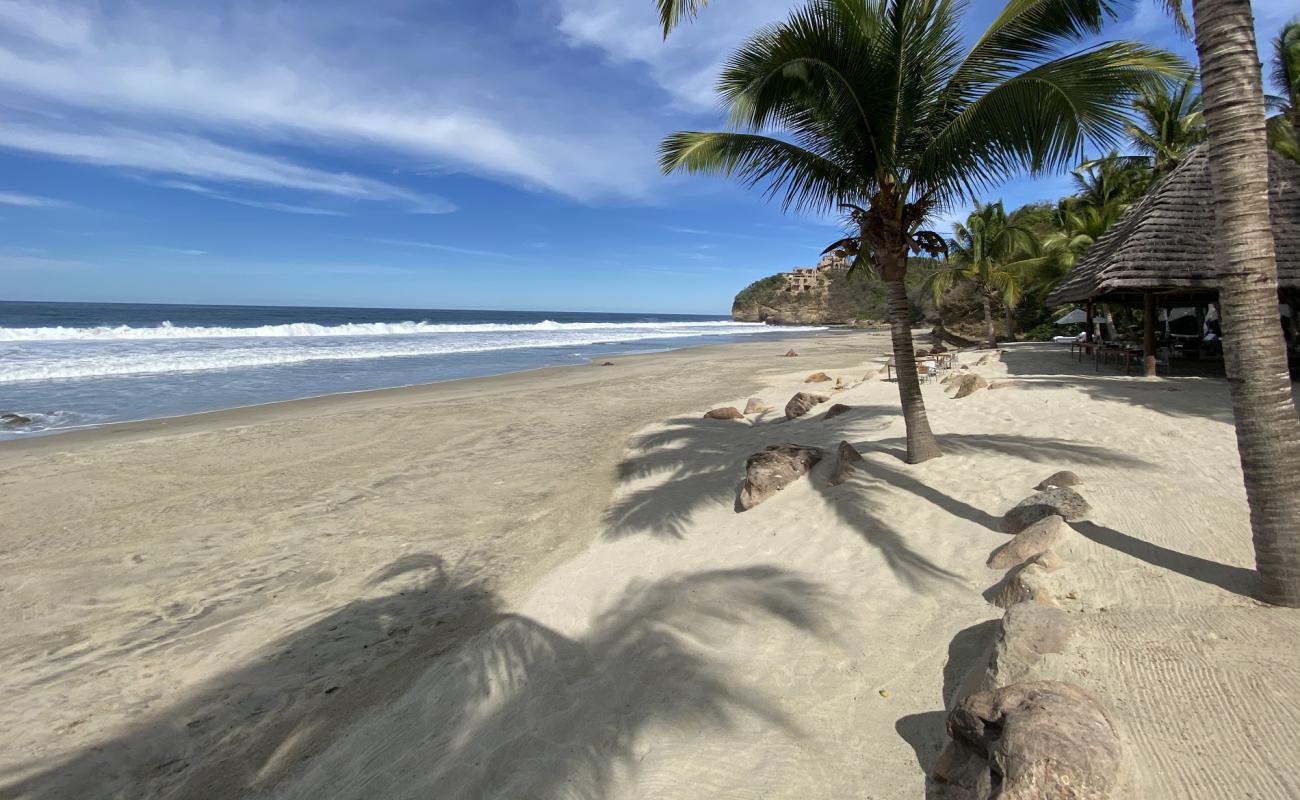 Photo de Litibu beach I avec sable beige de surface