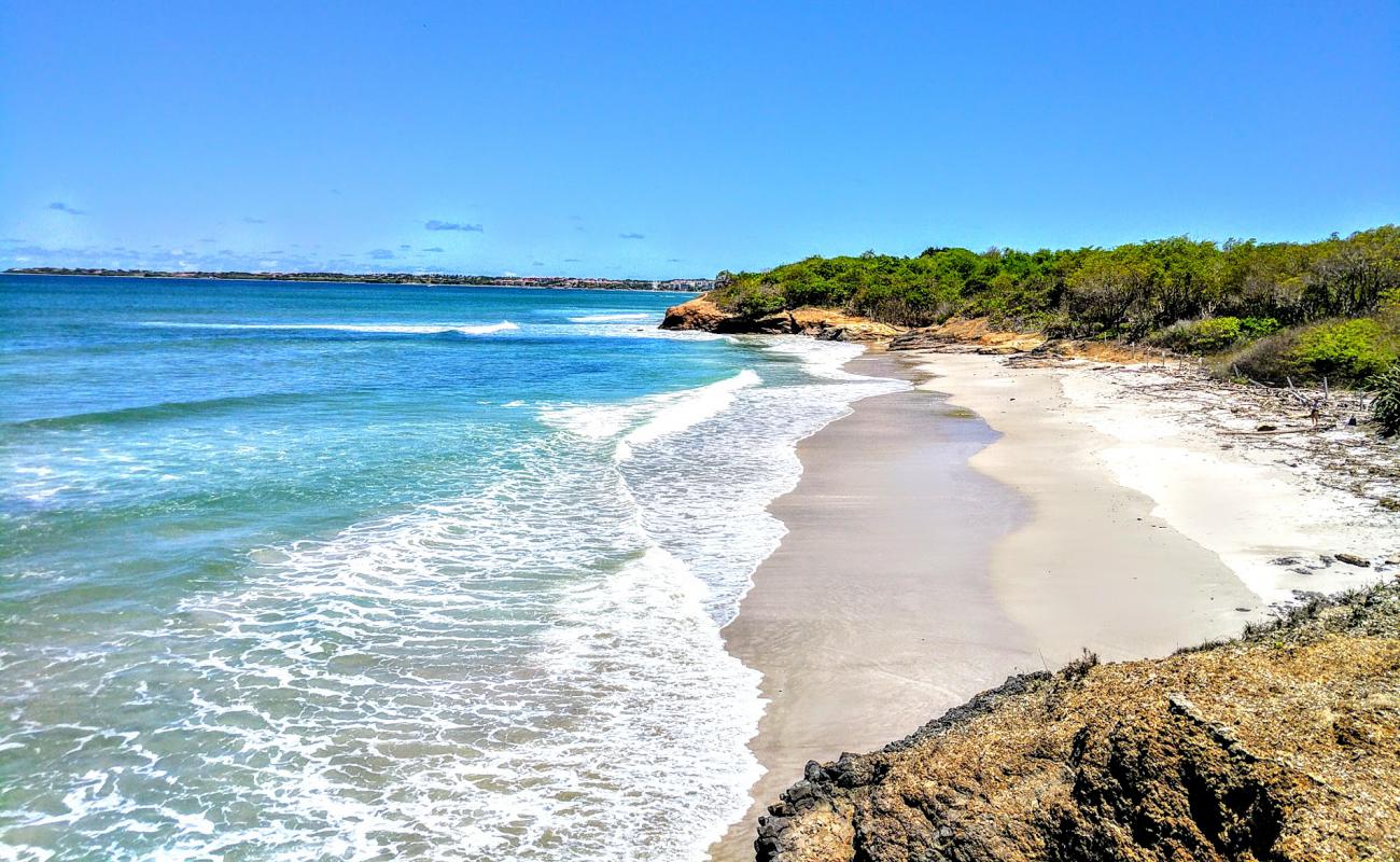 Photo de Lancha beach avec sable lumineux de surface