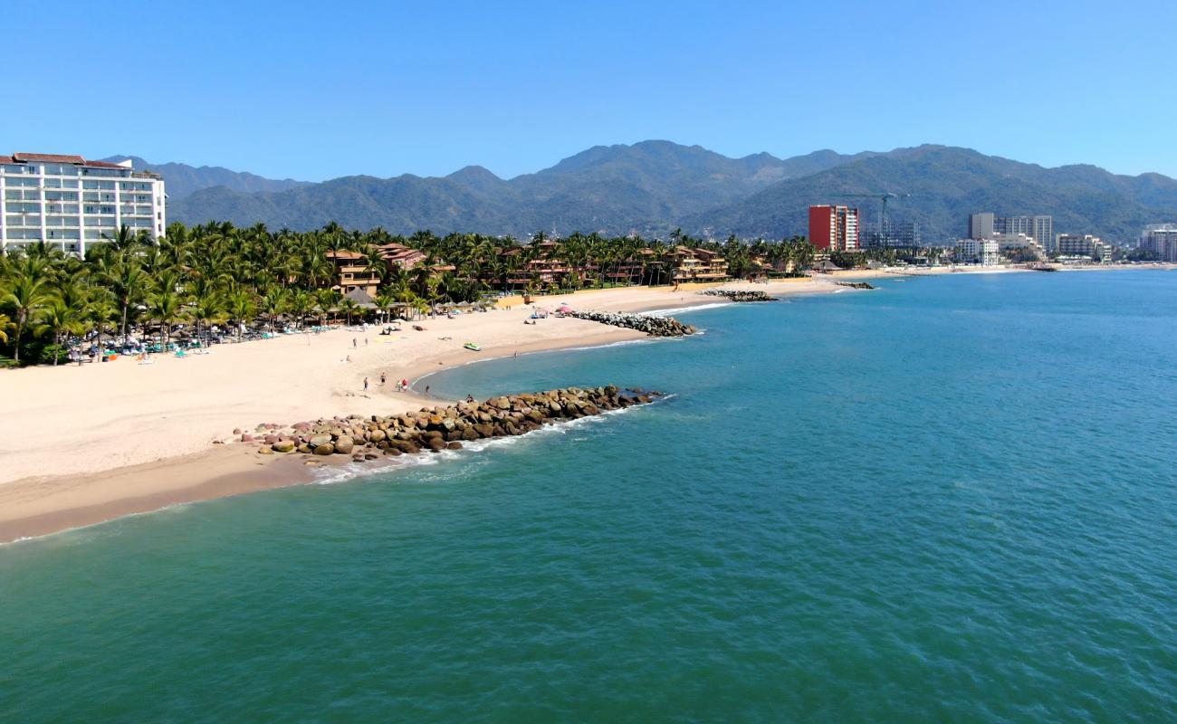 Photo de Los Tules beach avec sable beige de surface