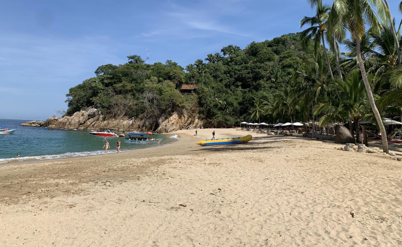 Photo de Majahuitas beach avec petits galets beige de surface