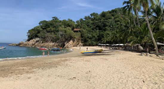 Majahuitas beach