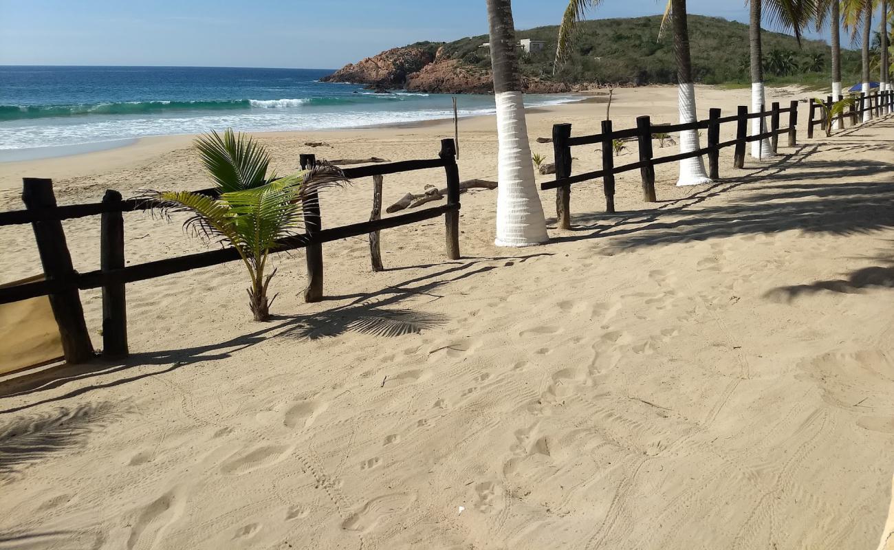 Photo de Punta Perula III avec sable lumineux de surface