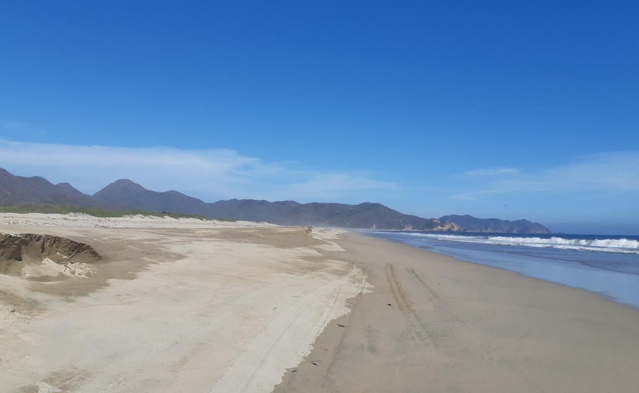 Photo de Playa Pena Blanca avec sable brun de surface