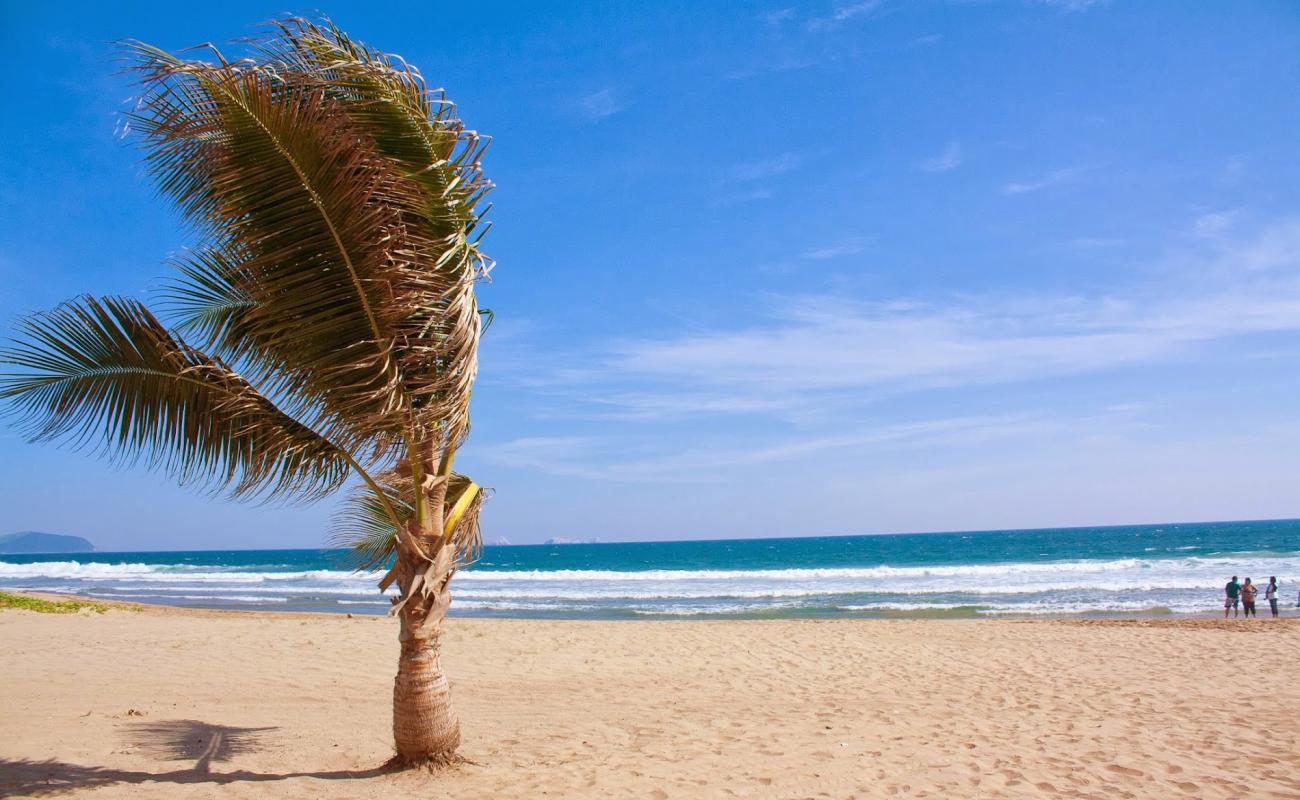 Photo de Playa Barra De Potosi avec sable fin et lumineux de surface