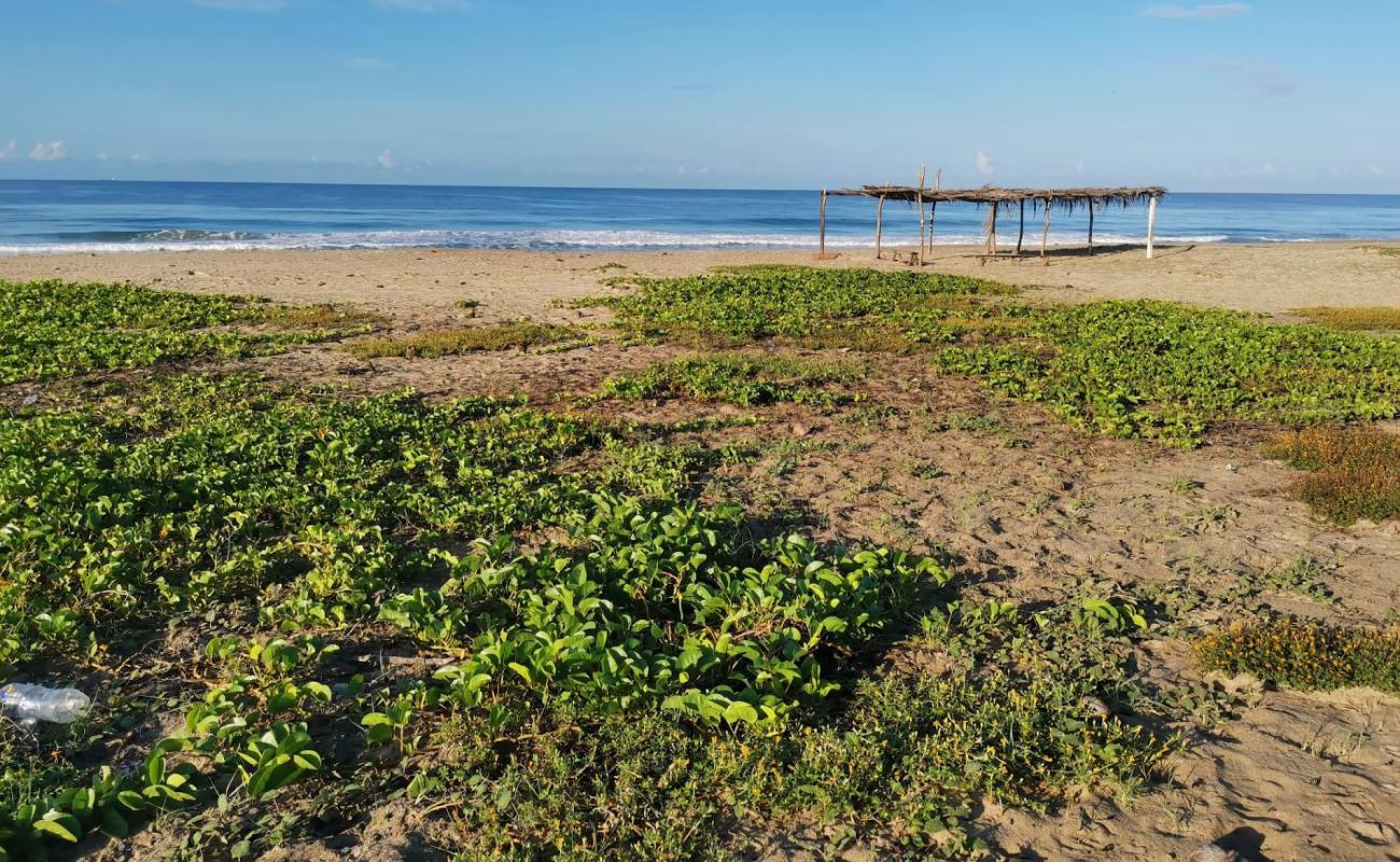 Photo de Playa Enramada Macio avec sable lumineux de surface