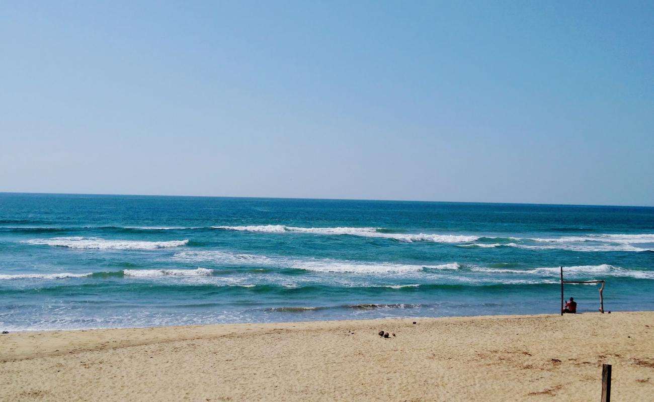 Photo de Playa pico del Monte II avec sable beige de surface