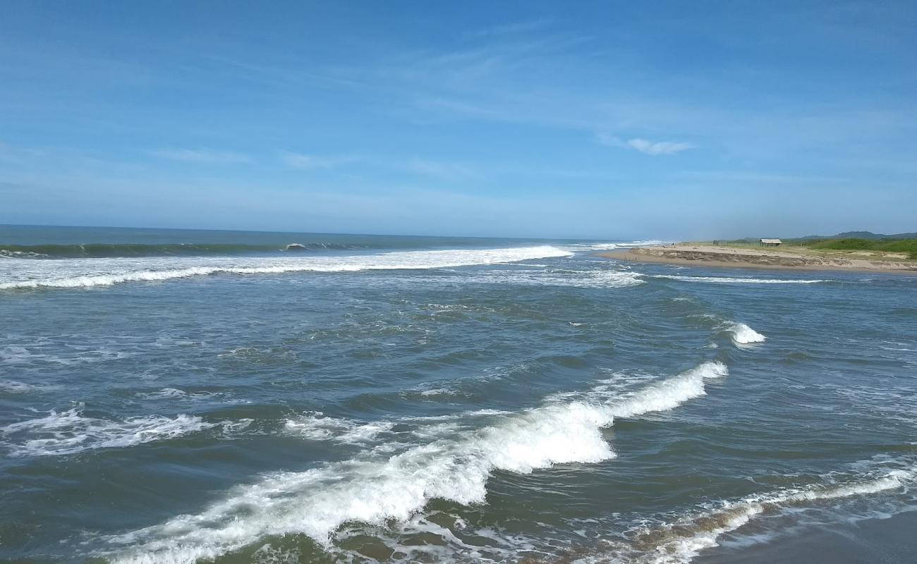 Photo de Playa la Tuza de Monroy avec sable lumineux de surface