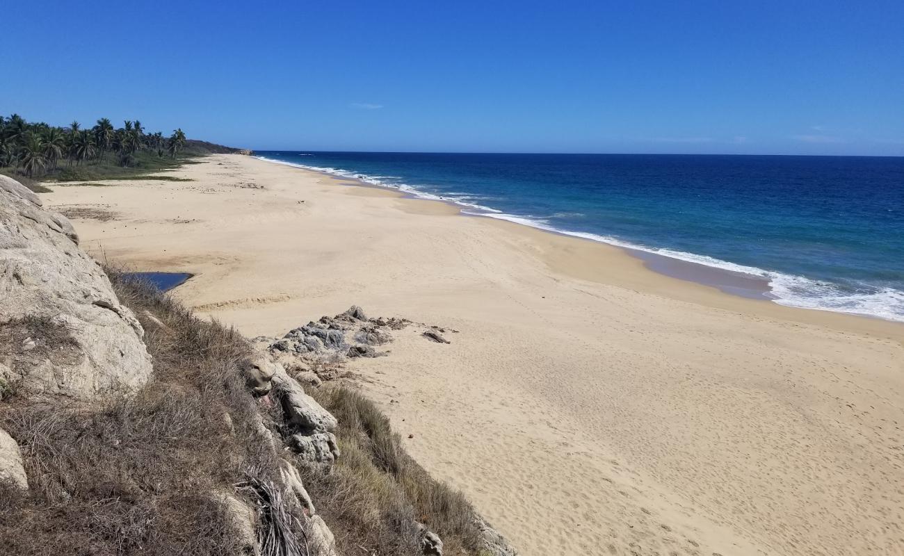 Photo de Zapotengo beach avec sable beige fin de surface