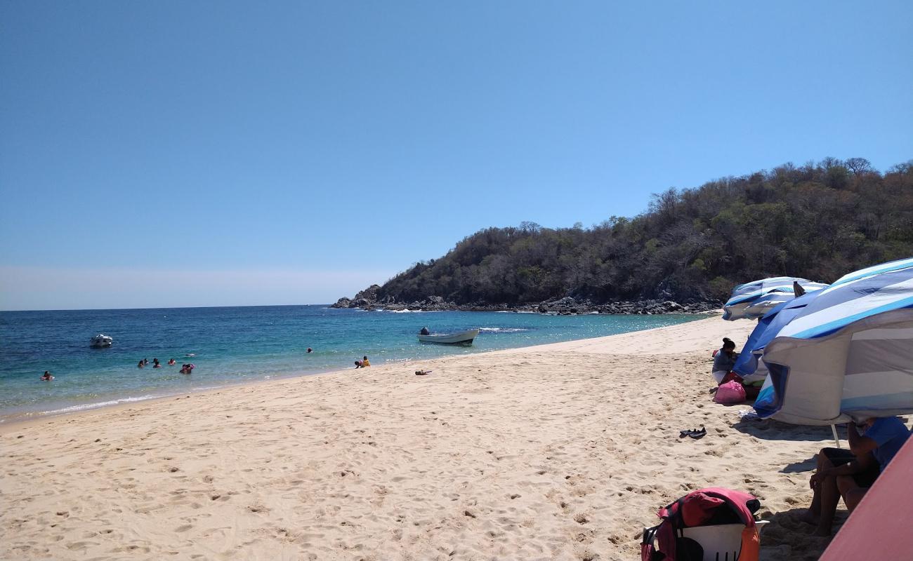 Photo de Chachacual beach avec sable lumineux de surface