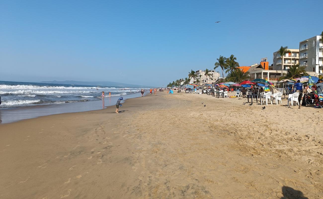 Photo de Playa Rincon de Guayabitos avec sable lumineux de surface