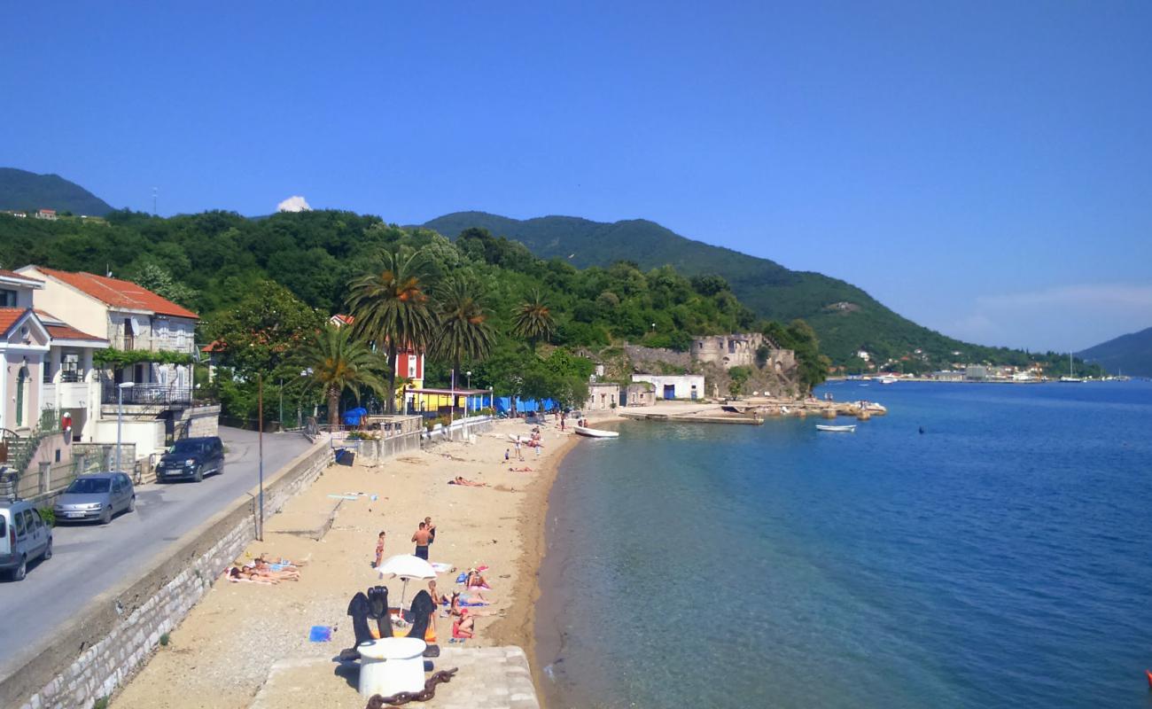 Photo de Meljine beach avec caillou clair de surface