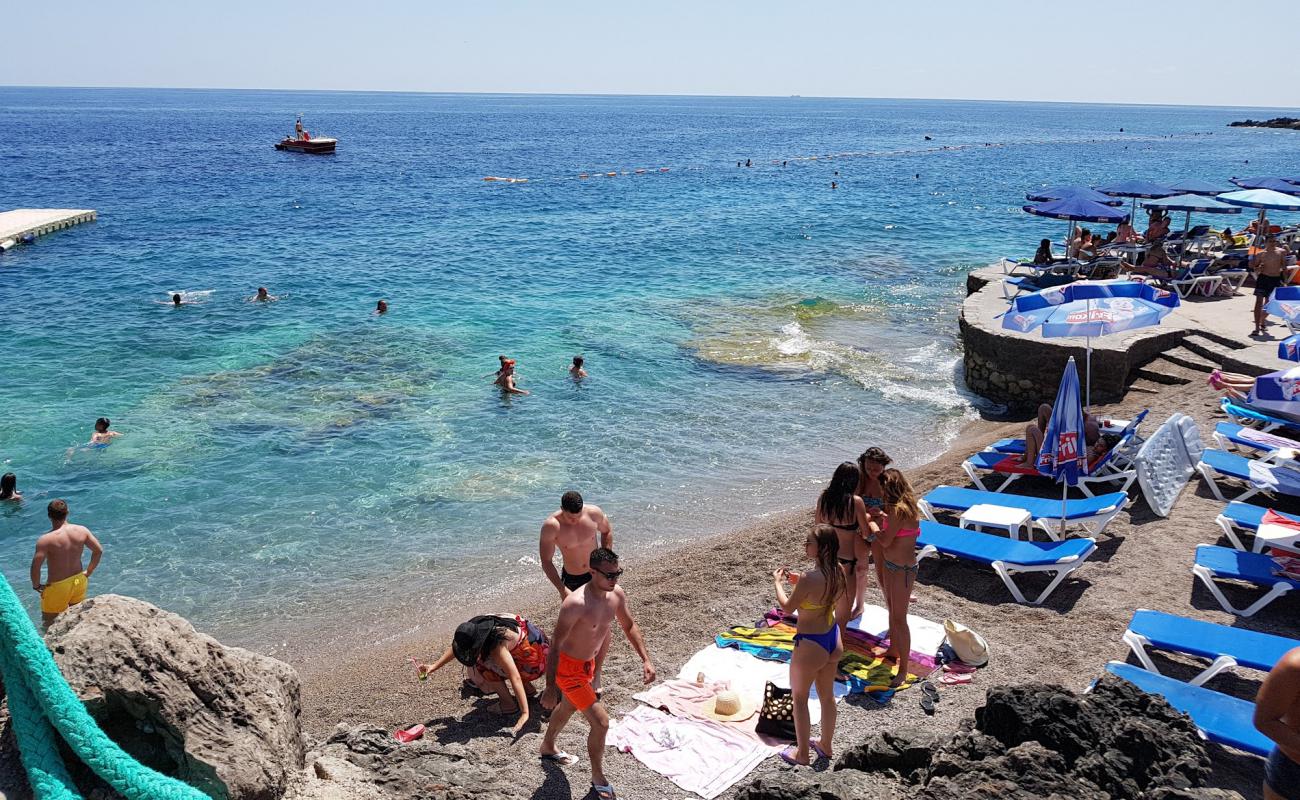 Photo de Ploce beach avec béton de surface