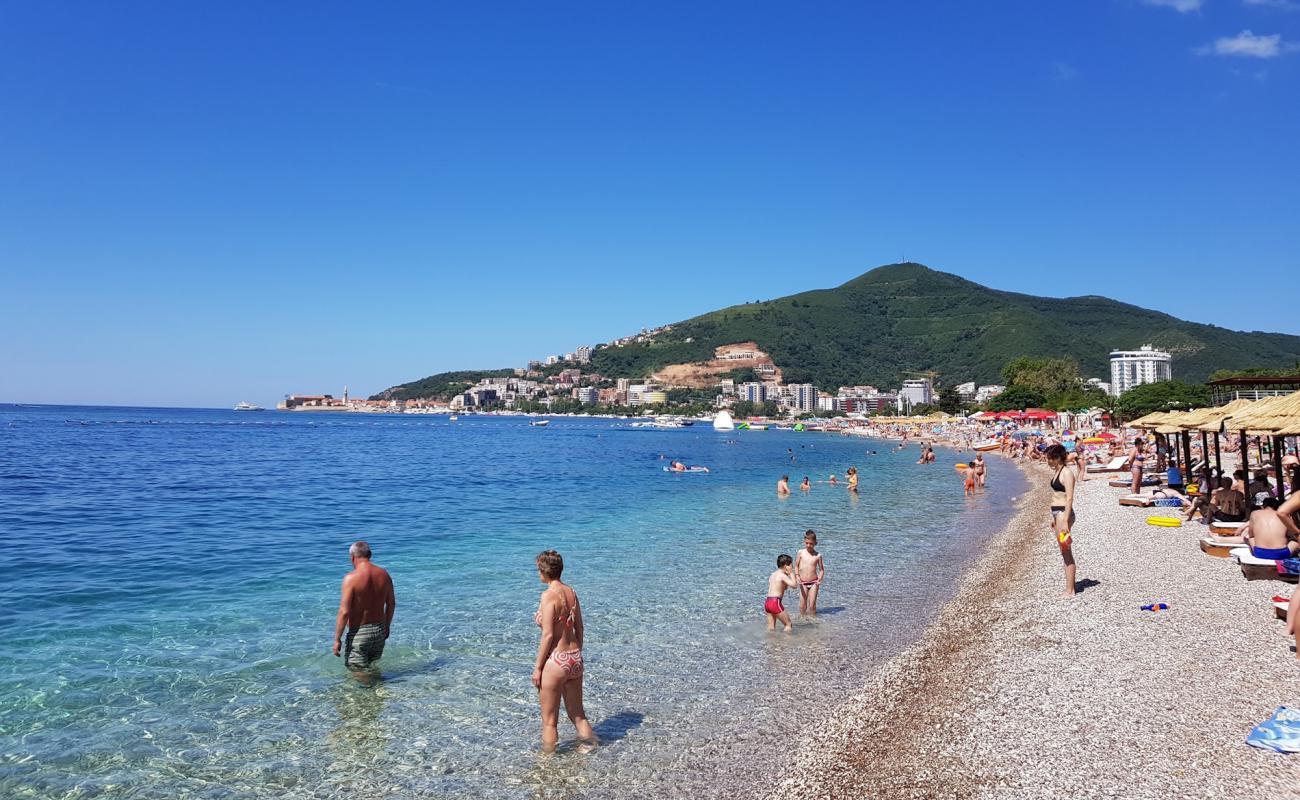 Photo de Plage de Budva avec caillou fin clair de surface