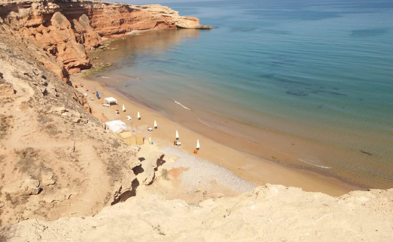 Photo de Thimarssad beach avec sable brun de surface