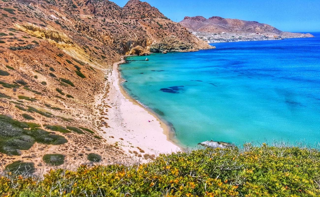 Photo de Tibouda beach avec sable lumineux de surface