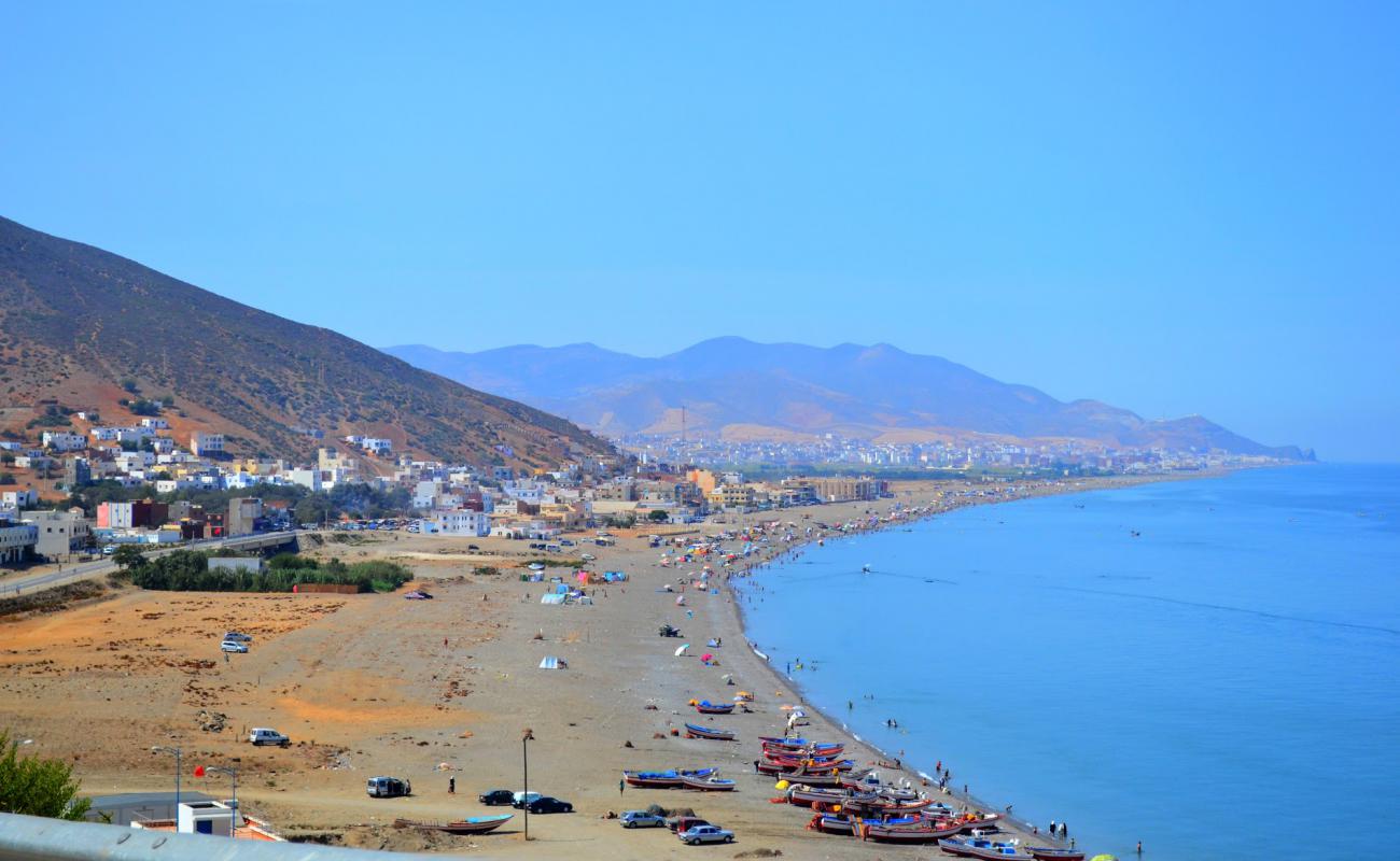 Photo de Plage Oued Laou avec sable gris de surface