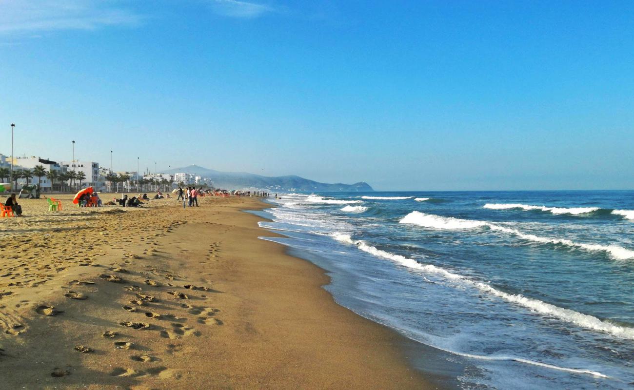 Photo de Plage Martil avec sable fin et lumineux de surface