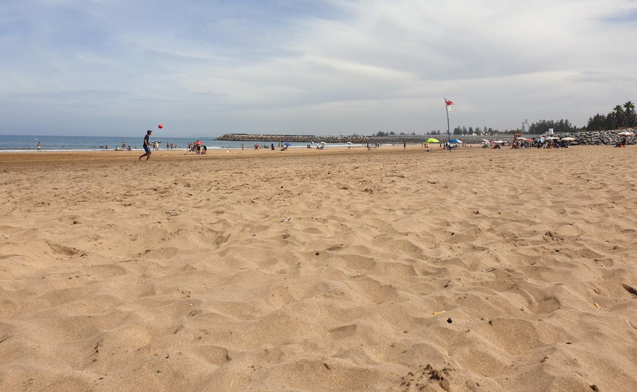 Photo de Plage de Skhirat avec sable fin et lumineux de surface