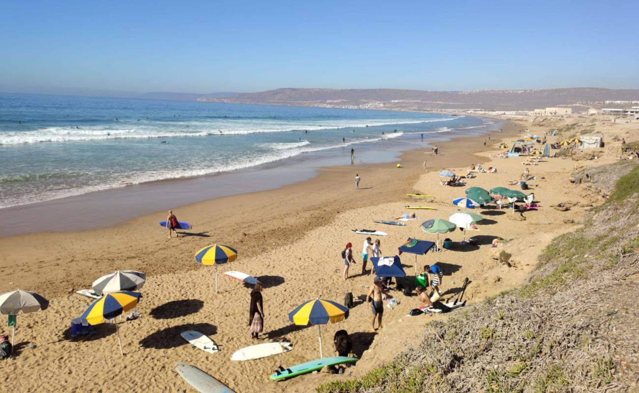 Photo de Plage Taghazout avec sable fin et lumineux de surface